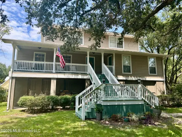 2421 Washington Avenue, Pascagoula, MS 39567