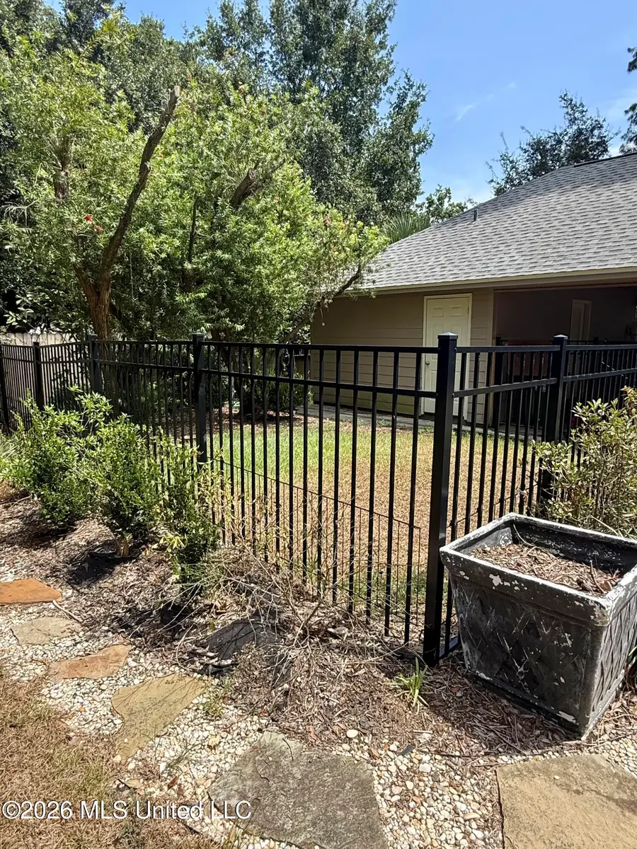 1402 Abbeyville Street, Pascagoula, MS 39581 - #3