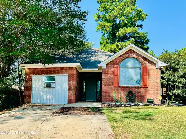 15 Ashland Avenue, Brandon, MS 39047