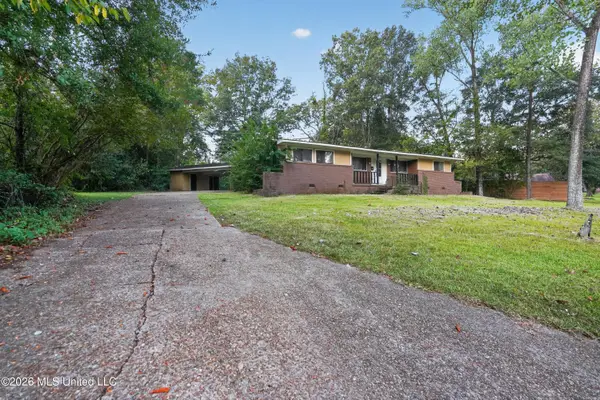 511 Pinecrest Circle, Jackson, MS 39204