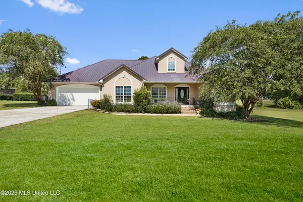 17433 Dogwood Hills Drive, Biloxi, MS 39532