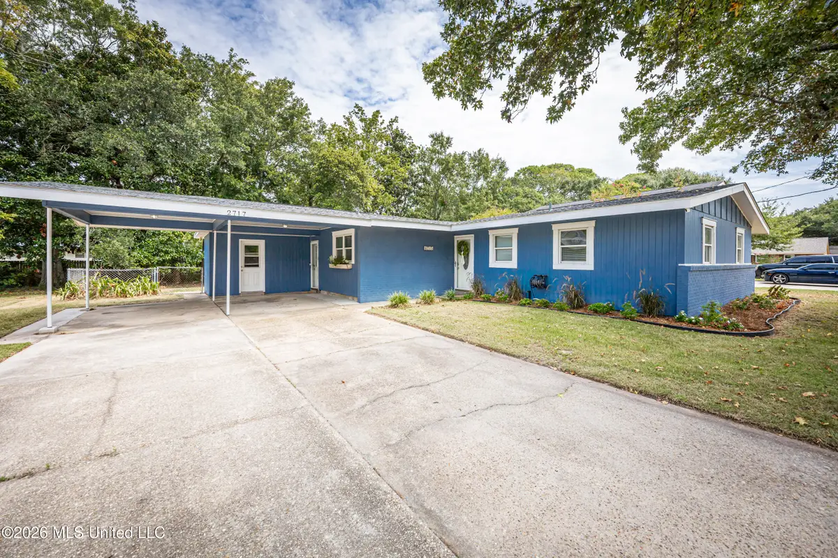 2717 Pinewood Avenue, Pascagoula, MS 39567 - #1