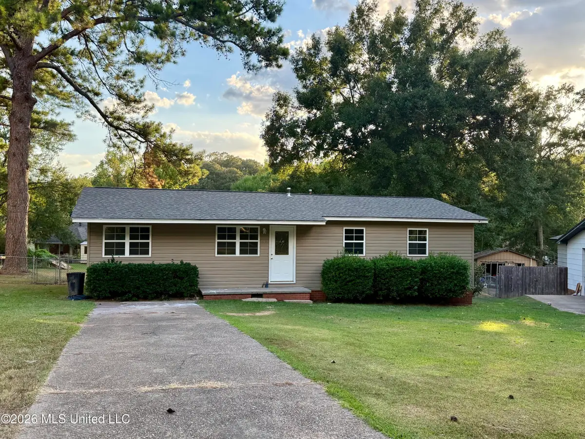 510 Plainview Circle, Richland, MS 39218 - #1