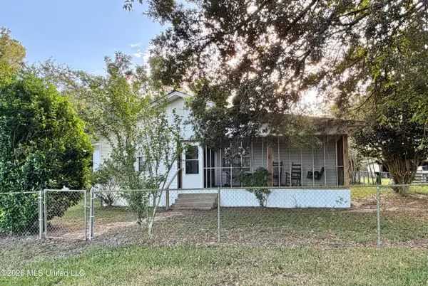 8488 Neely Avera Road, Neely, MS 39461