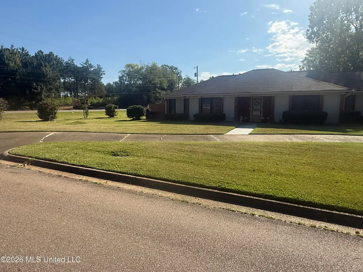 6530 Cedarwood Drive, Jackson, MS 39213 - #1