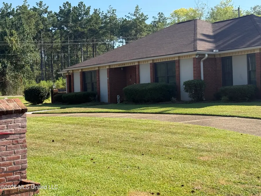 6530 Cedarwood Drive, Jackson, MS 39213 - #3