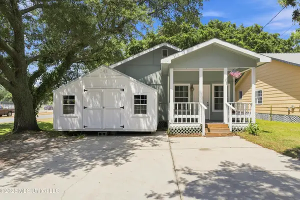 615 Mckinley Avenue, Pascagoula, MS 39567