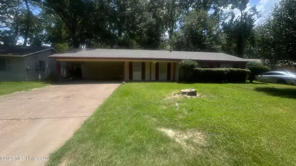 3222 Lakewood Drive, Jackson, MS 39212