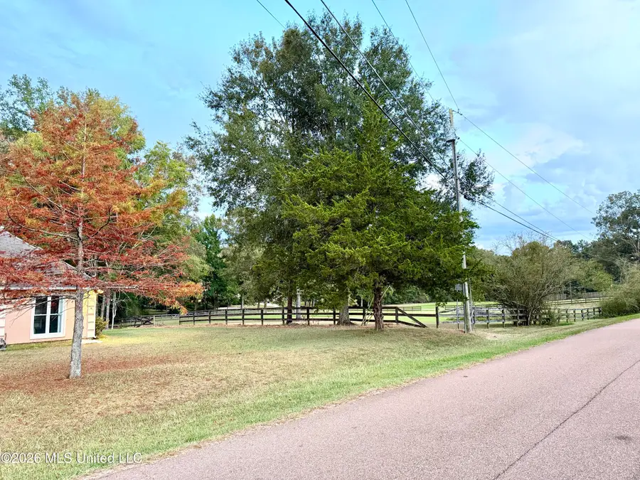 6165 Kay Brook Drive, Byram, MS 39272 - #2