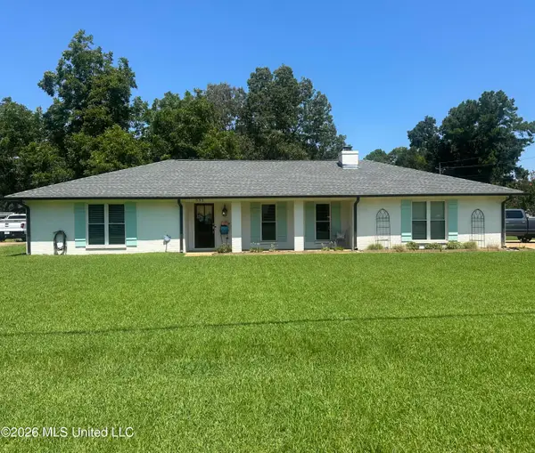 332 E School Street, Ridgeland, MS 39157