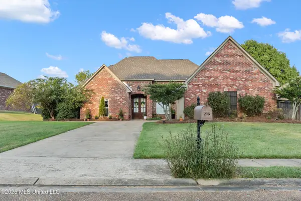 216 Calhoun Drive, Gluckstadt, MS 39110