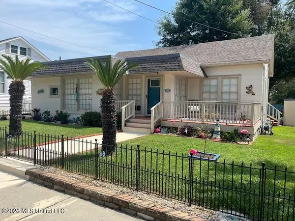 112 Azalea Drive, Biloxi, MS 39530