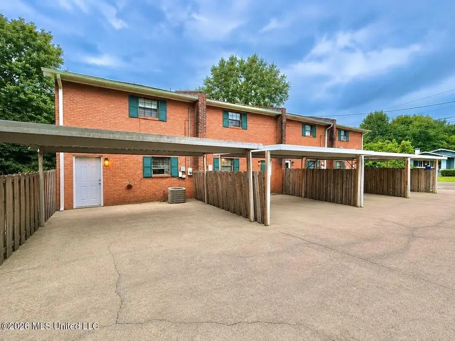 219 W Chickasaw Street, Brookhaven, MS 39601 - #2
