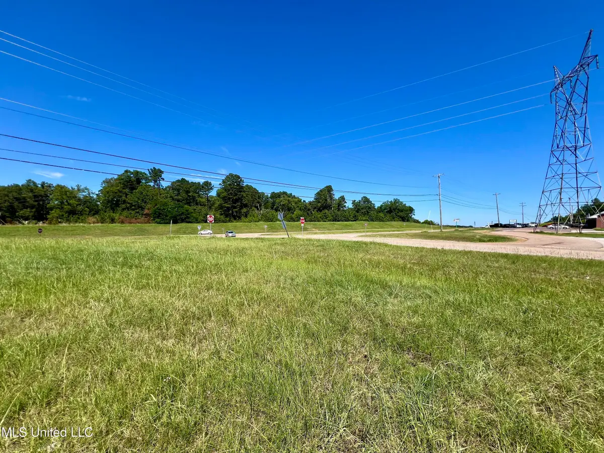 Hyline Drive, Byhalia, MS 38611 - #1