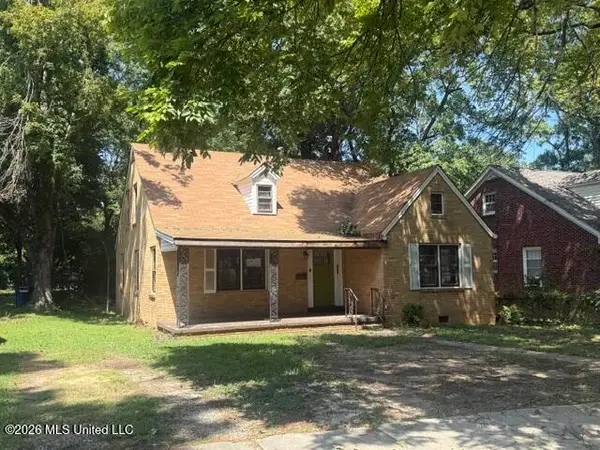 370 E College Avenue, Holly Springs, MS 38635