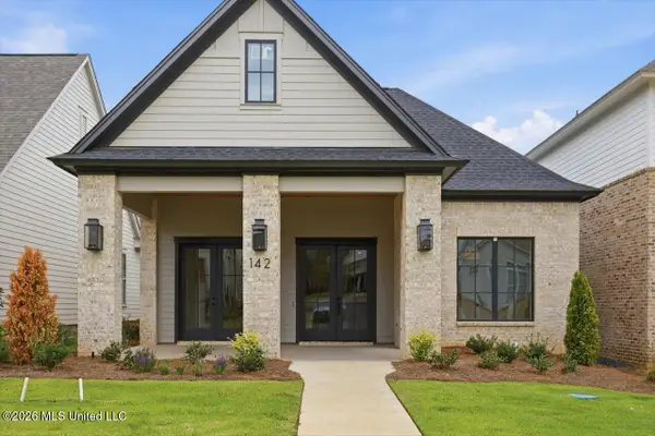 142 Water Street, Madison, MS 39110