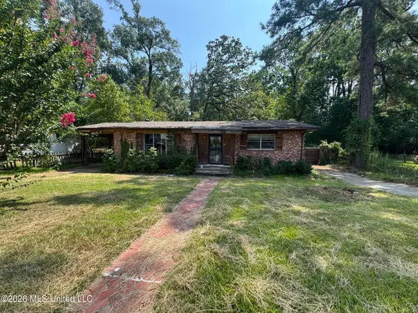 2894 Woodside Drive, Jackson, MS 39212