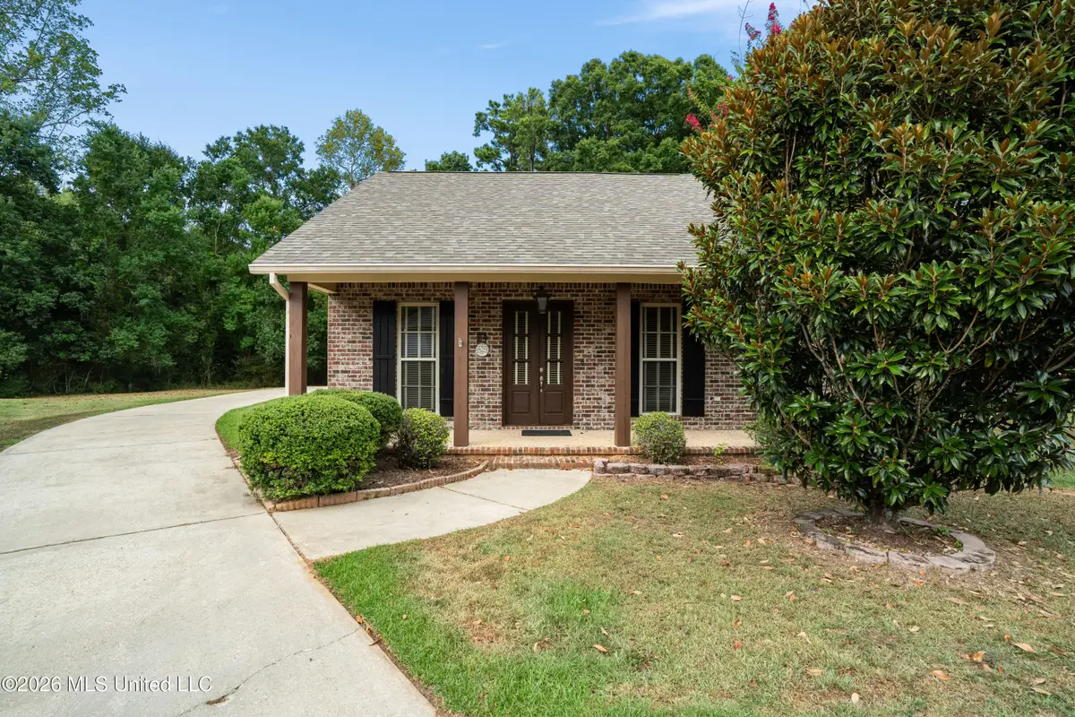 24 Fleur De Lis, Hattiesburg, MS 39402 - #1
