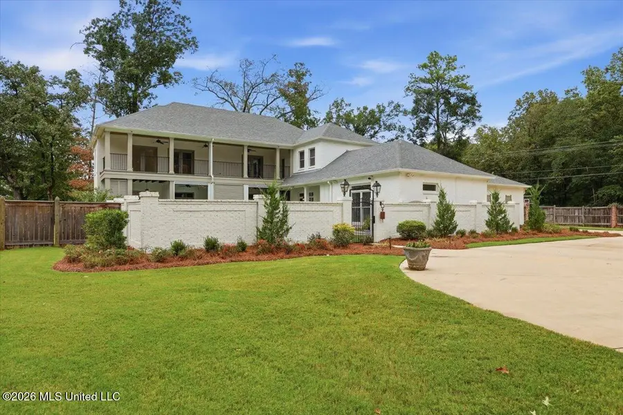 101 Saddle Creek Cove, Canton, MS 39046 - #2