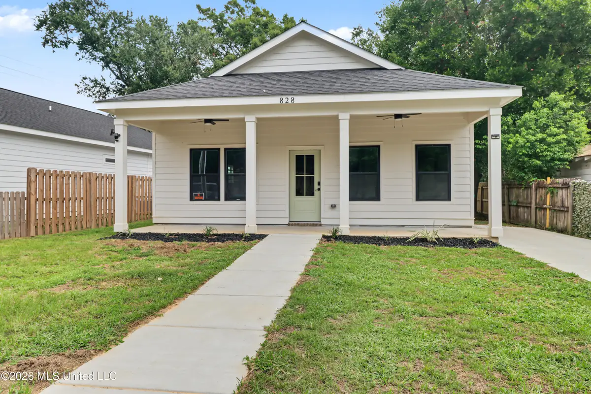 828 Regnault Avenue, Gulfport, MS 39501 - #1