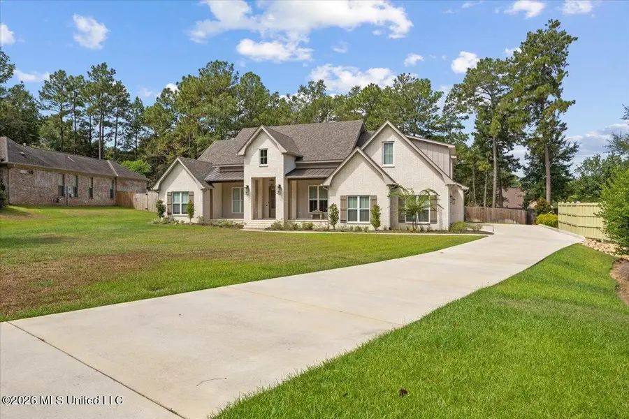 348 40th Place, Hattiesburg, MS 39402 - #2