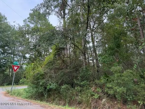 31st 31st Street, Gulfport, MS 39501