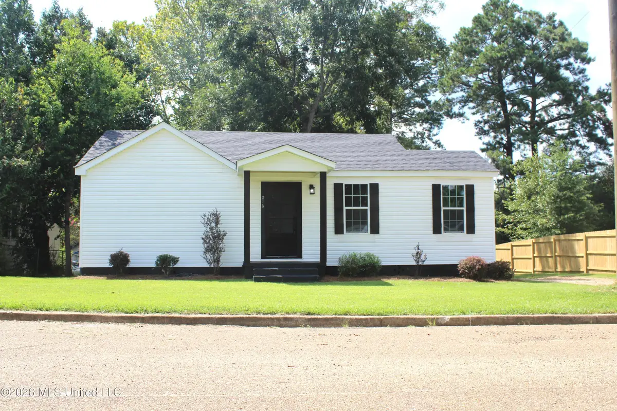 216 6th Avenue, Magee, MS 39111 - #1