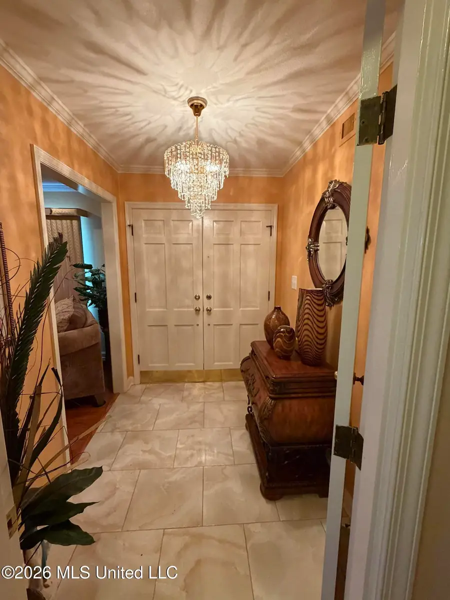 1789 Camellia Drive, Greenville, MS 38701 - #2