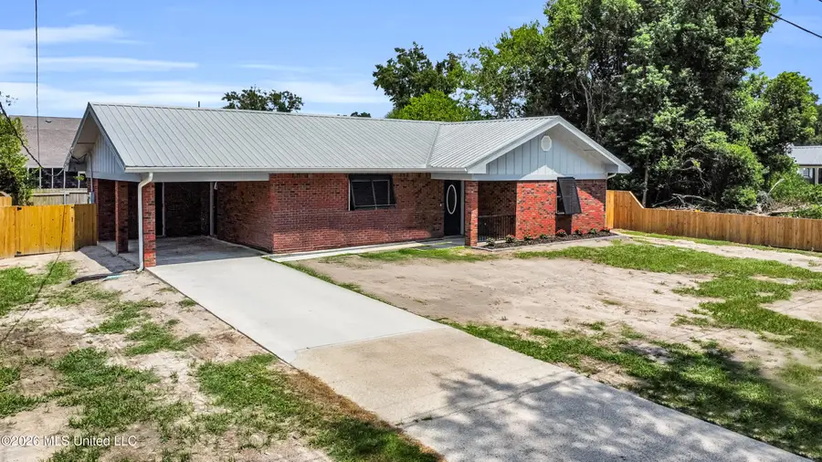 337 Saint George Street, Bay Saint Louis, MS 39520 - #2