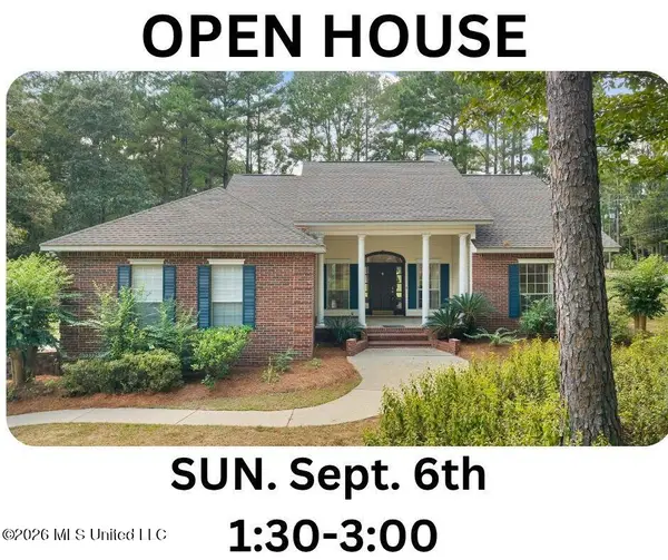 4 Woodleaf Street, Hattiesburg, MS 39402