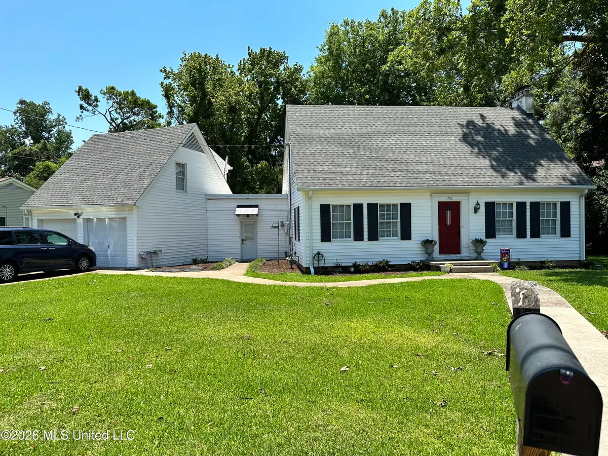 1700 Robinson Street, Natchez, MS 39120 - #1