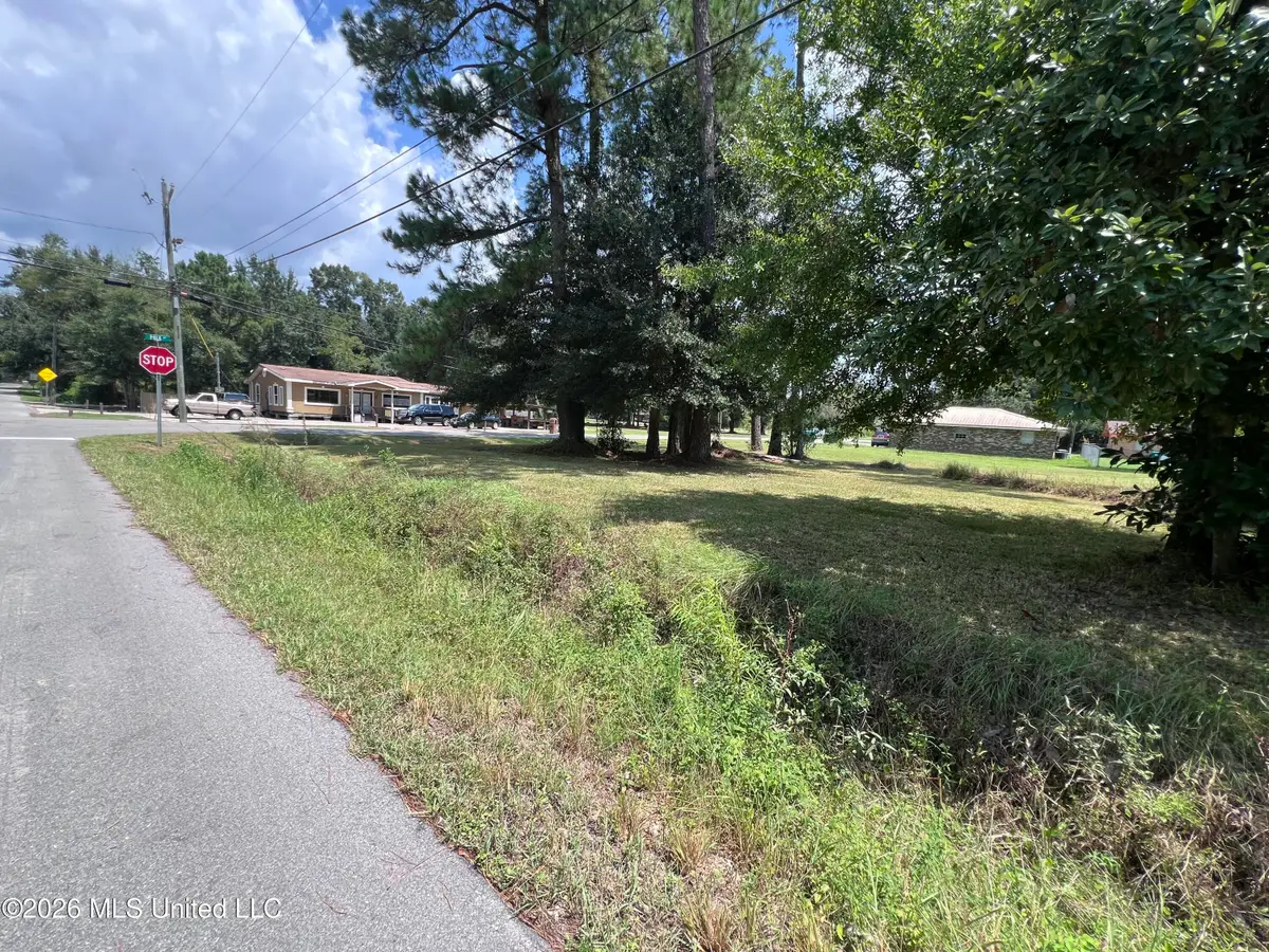 5020 Texas Avenue, Gulfport, MS 39501 - #1