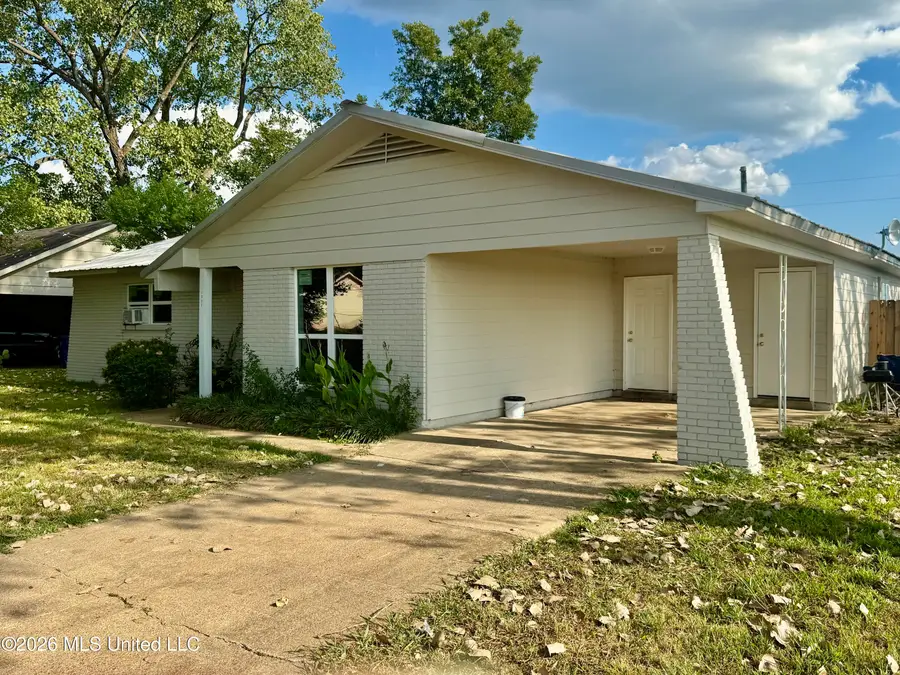 1332 Brentwood Cove, Clarksdale, MS 38614 - #3