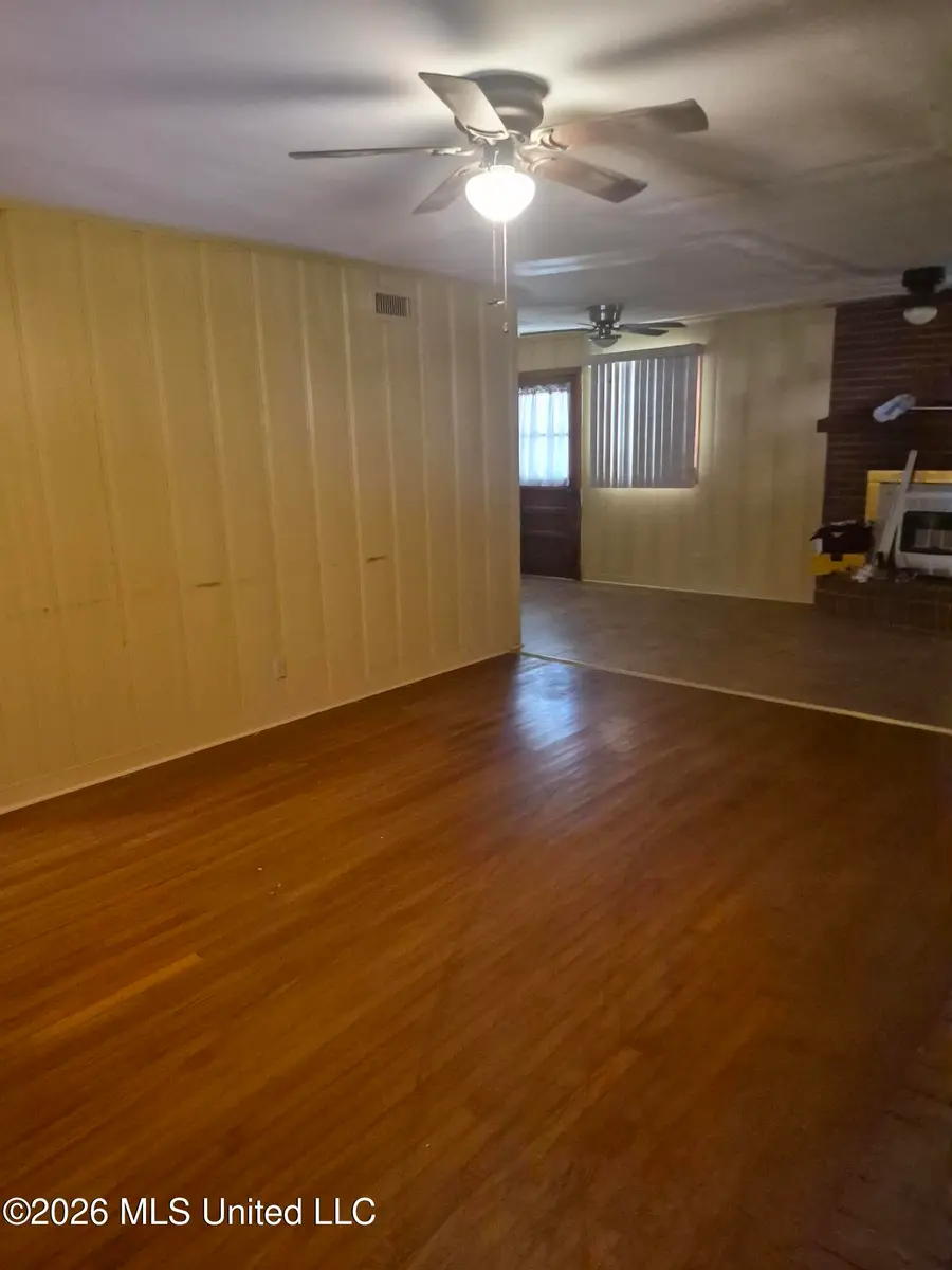 324 Lewis Street, Walnut Grove, MS 39189 - #2