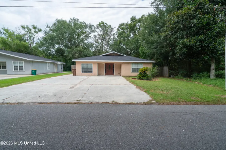 215 Mccaughan Avenue, Long Beach, MS 39560 - #2