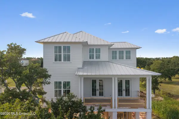 125 Sandy Beach Drive, Pass Christian, MS 39571