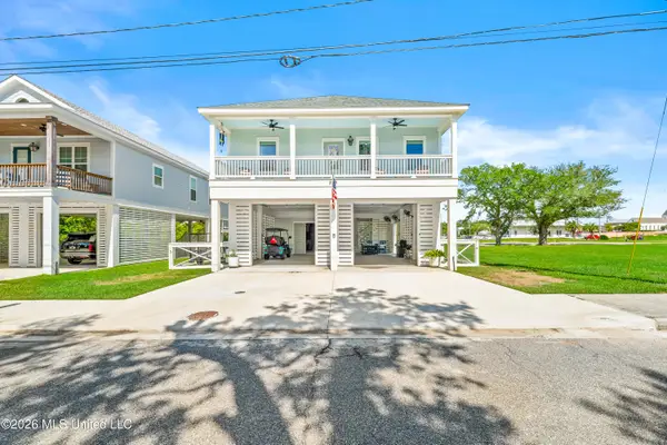 228 Market Street, Pass Christian, MS 39571