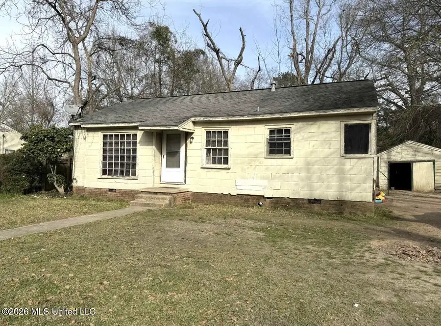 205 Albert Street, Brookhaven, MS 39601 - #2