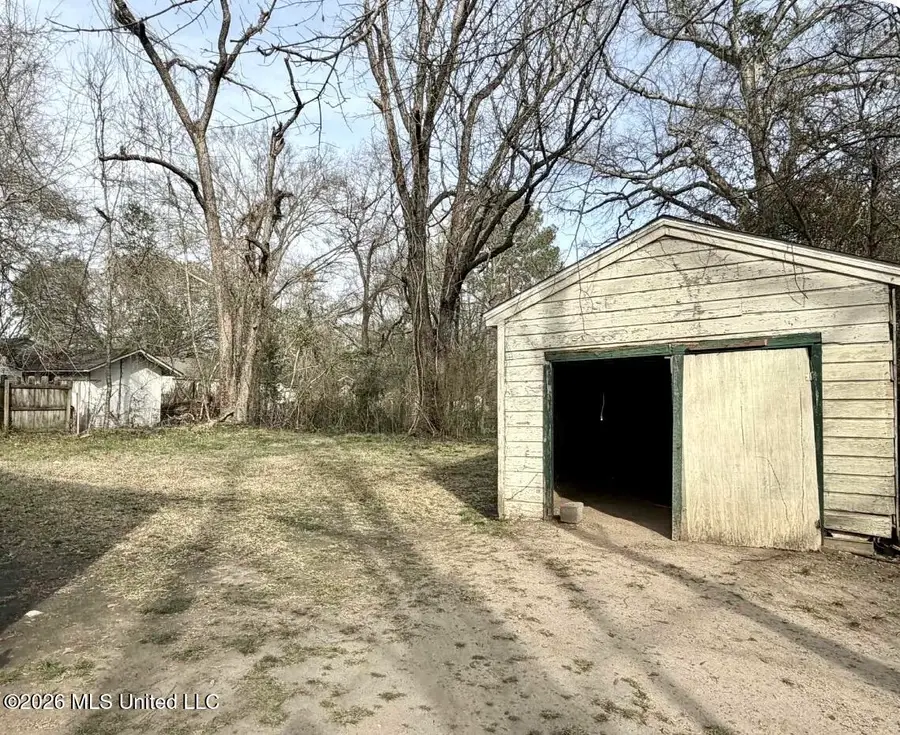 205 Albert Street, Brookhaven, MS 39601 - #3