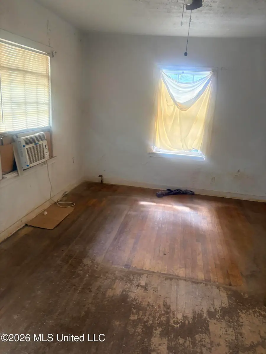 959 Combs Street, Jackson, MS 39204 - #3