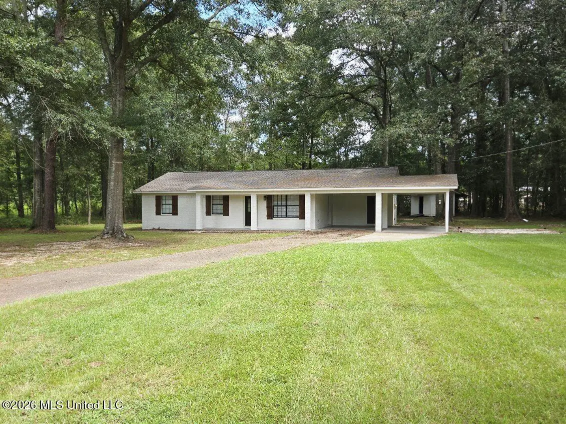 104 N Old Highway 15, Laurel, MS 39443 - #1