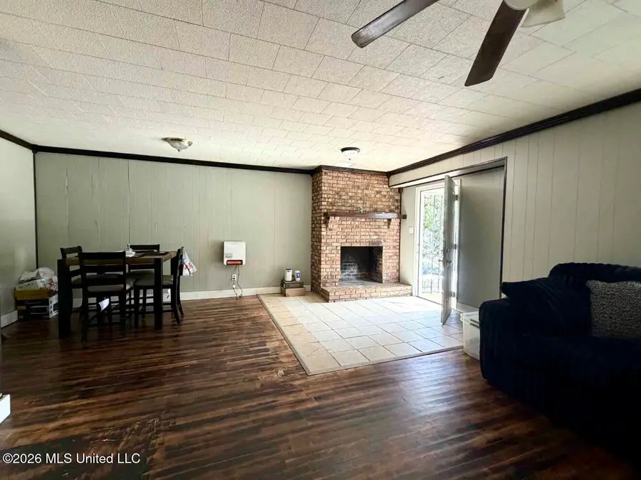 307 Albert Street, Brookhaven, MS 39601 - #2