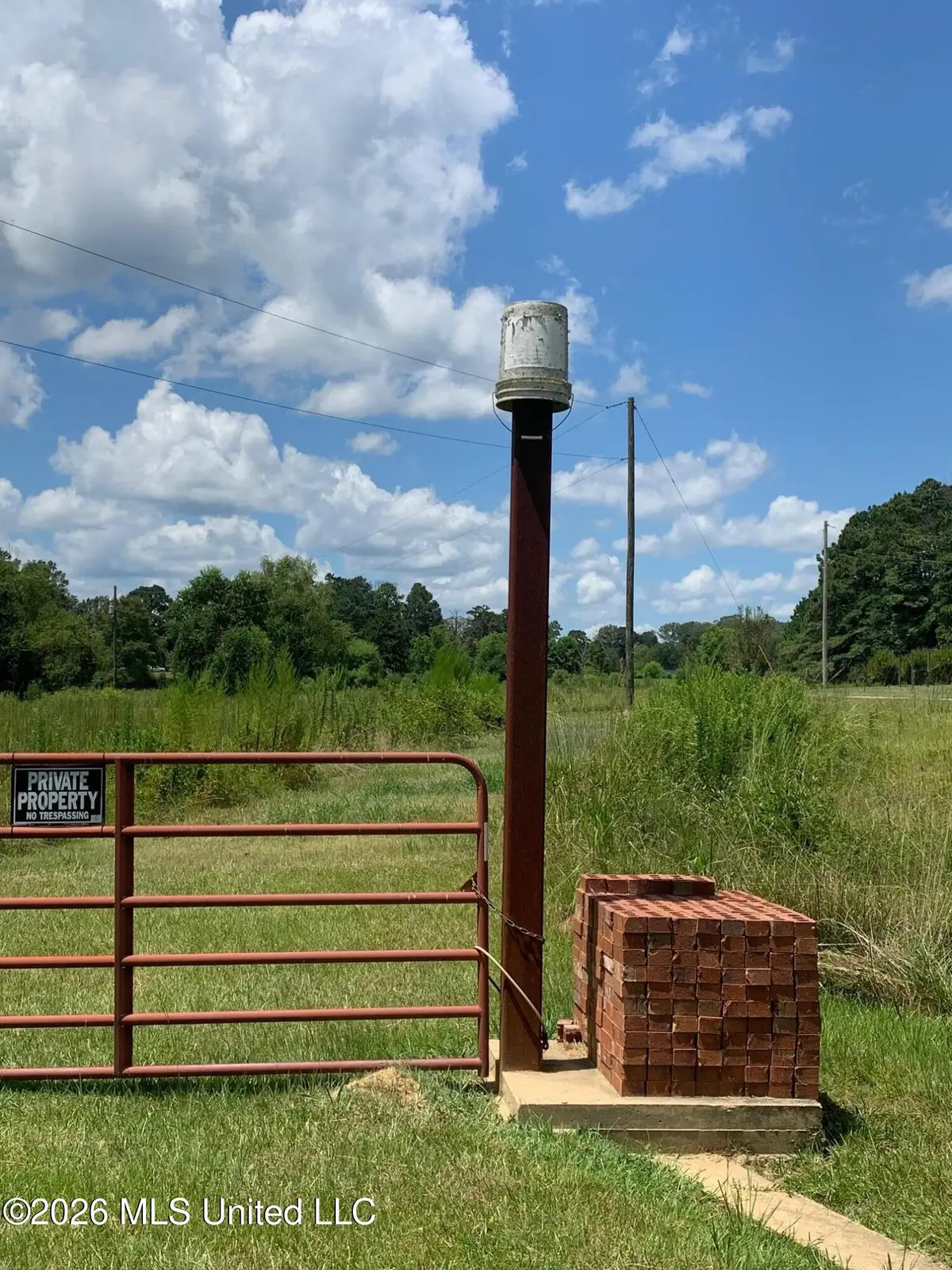 S Quinn, Terry, MS 39170 - #1