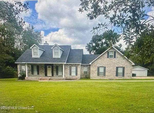 14081 Woodland Hills Drive, Biloxi, MS 39532