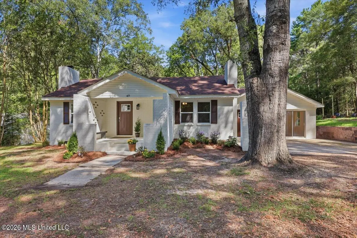 415 E Pine Avenue, Mendenhall, MS 39114 - #1