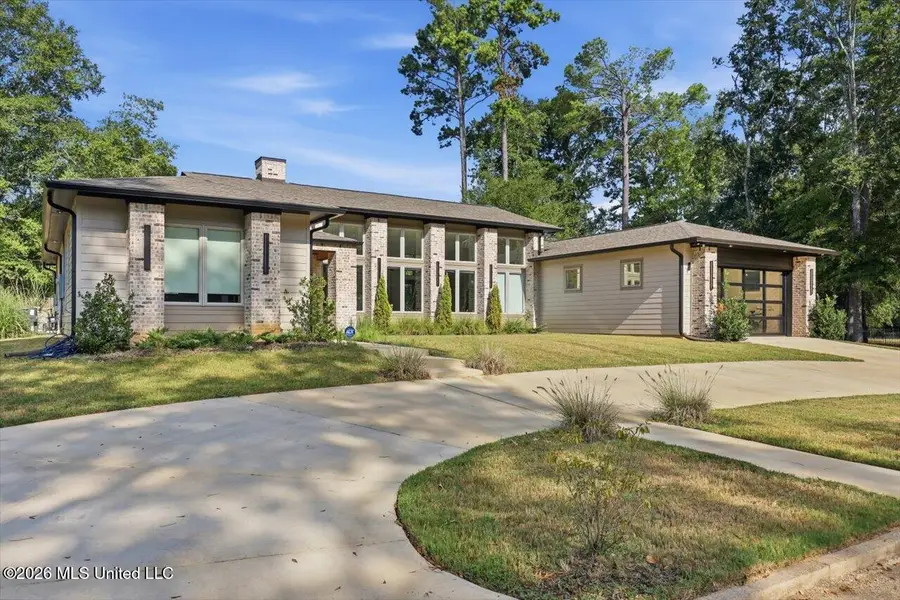 3 Carter Grove, Jackson, MS 39211 - #2