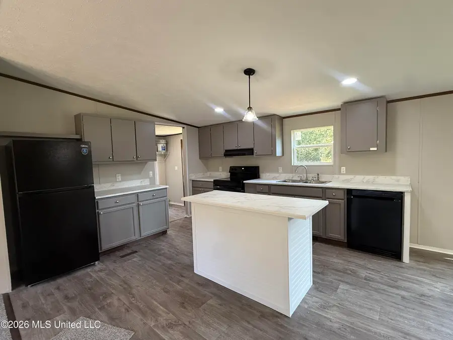 5204 Old Highway 35, Carthage, MS 39051 - #3