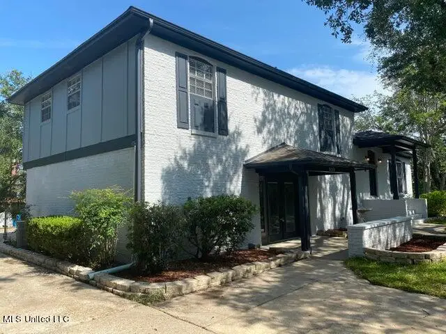 900 S Sea Cove Street, Pascagoula, MS 39581 - #2
