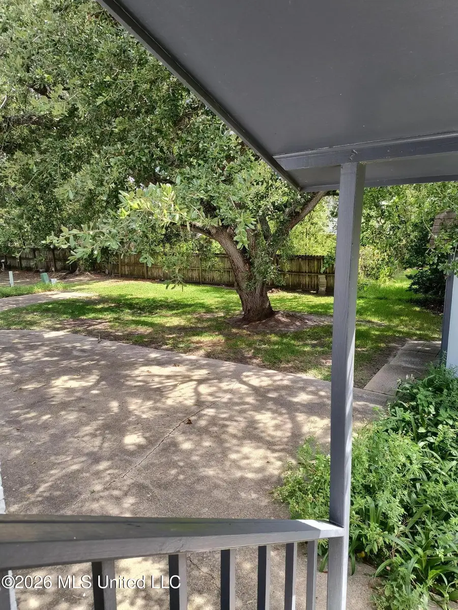 900 S Sea Cove Street, Pascagoula, MS 39581 - #3