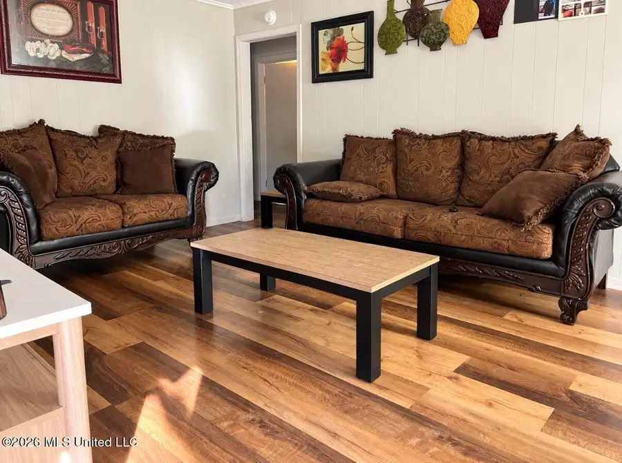 1300 Buena Vista Street, Clarksdale, MS 38614 - #2